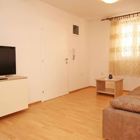 Apartments Vasilic-Cugalj-Smokvina Baška Kültér fotó